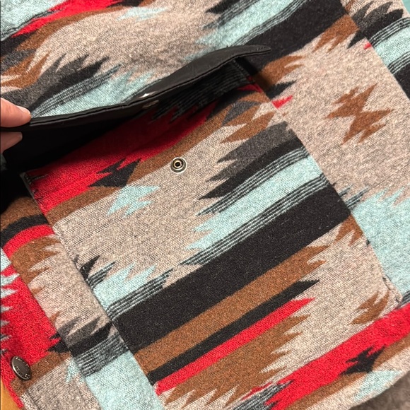 Cinch Colorful Patterned Vest - Picture 4 of 6